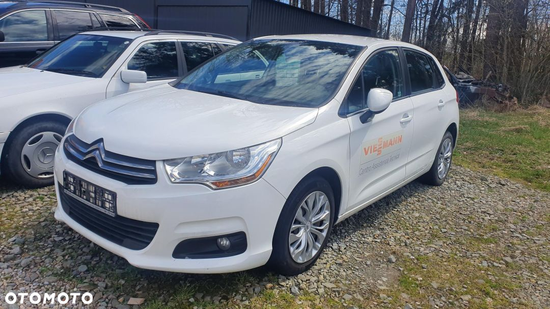 Citroën C4 e-HDi 115 Tendance - 3