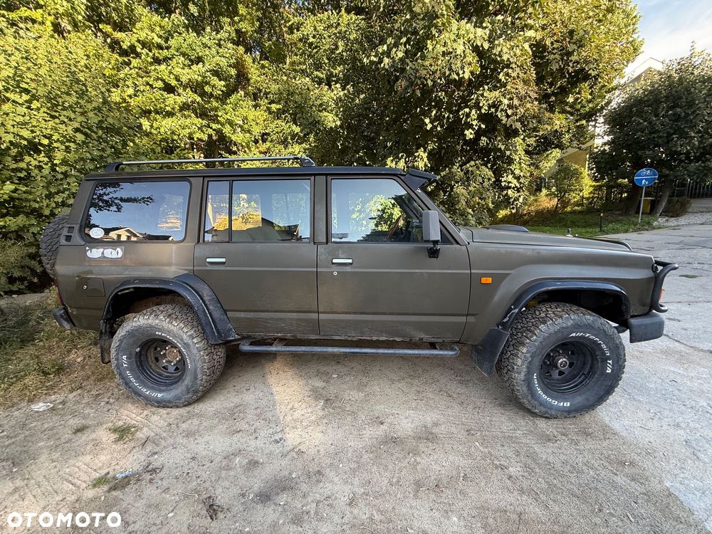 Nissan Patrol 1989 photo 4