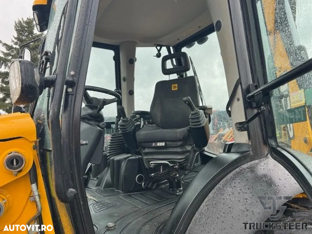 JCB 4CX - 10