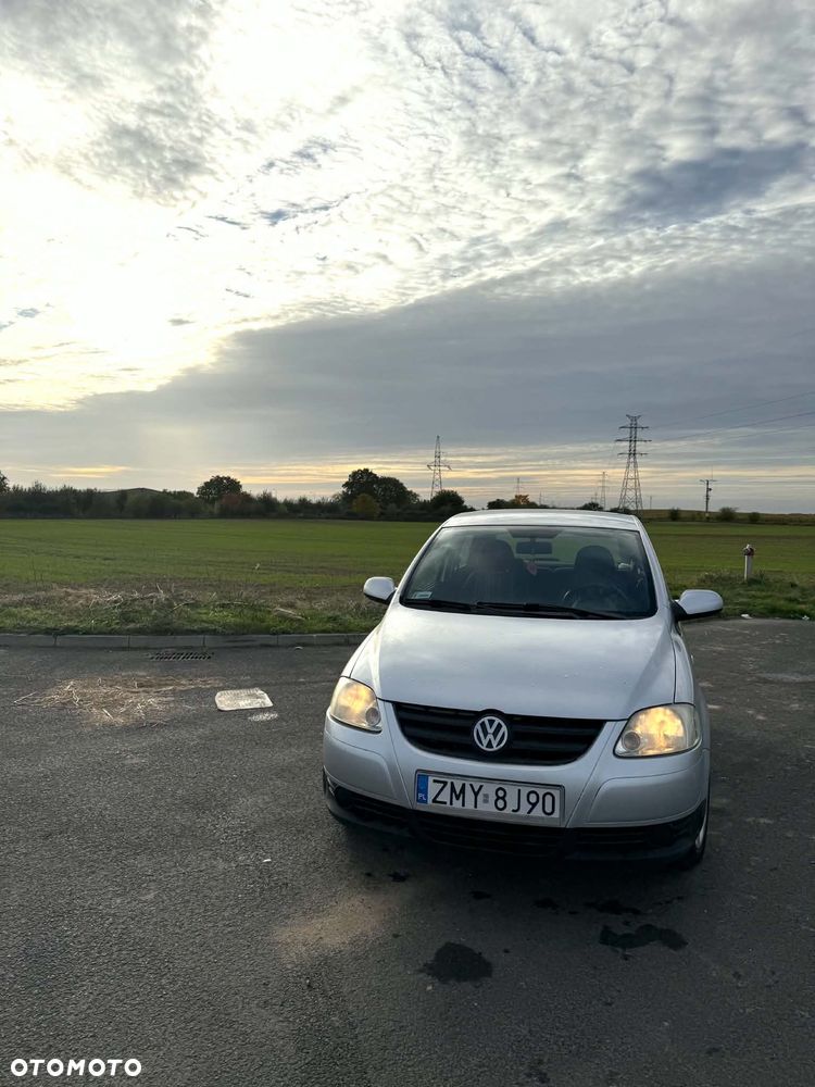 Volkswagen Fox 2006 photo 2