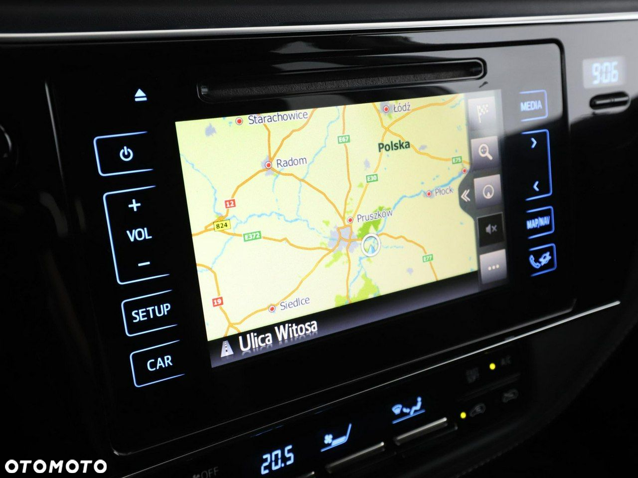 Toyota Auris 1.8 VVT-i Hybrid Automatik Design Edition - 26