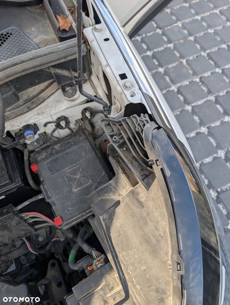 Peugeot 5008 1.2 PureTech Allure Pack S&S EAT8 - 19