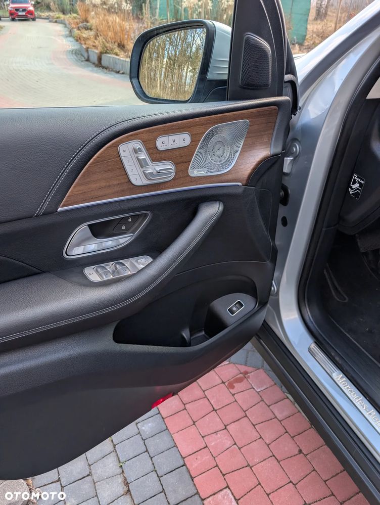 Mercedes-Benz GLE - 22