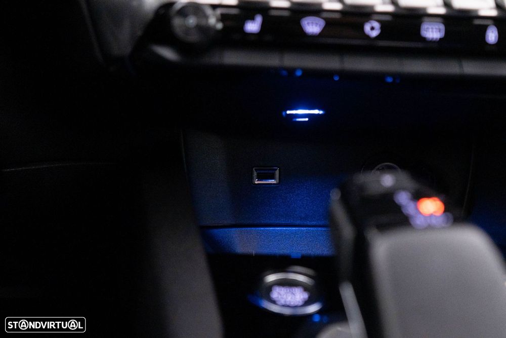 Peugeot 3008 1.6 Hybrid GT e-EAT8 - 30