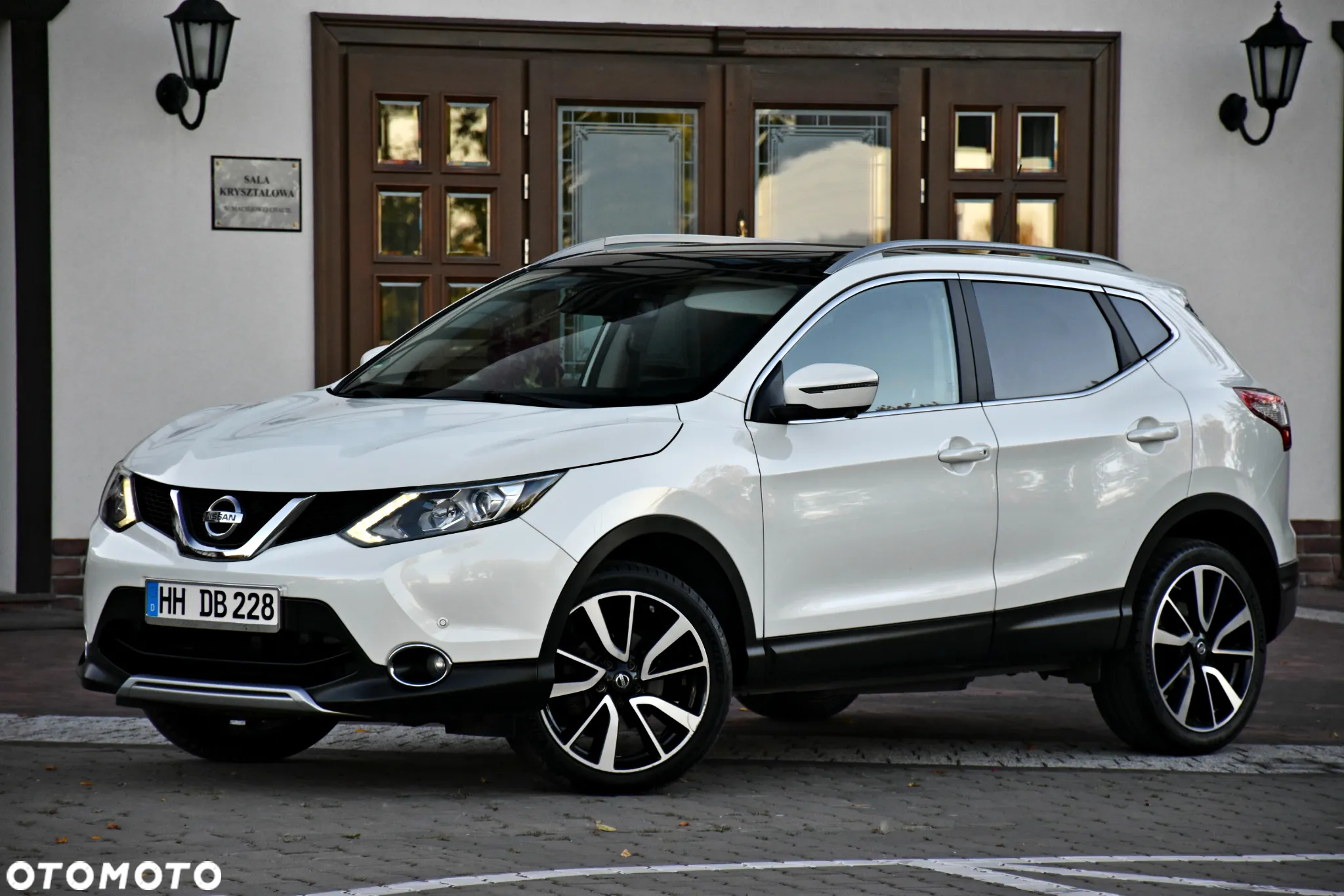 Nissan Qashqai 1.2 DIG-T Xtronic TEKNA+ - 12