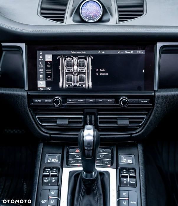 Porsche Macan - 17