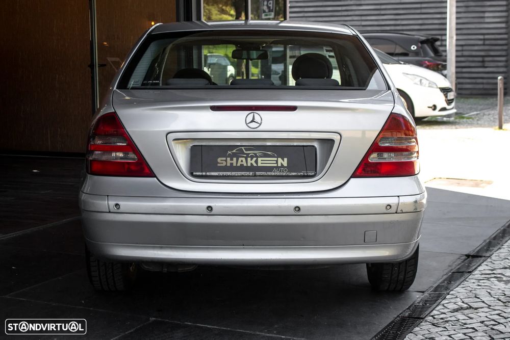 Mercedes-Benz C 220 - 10