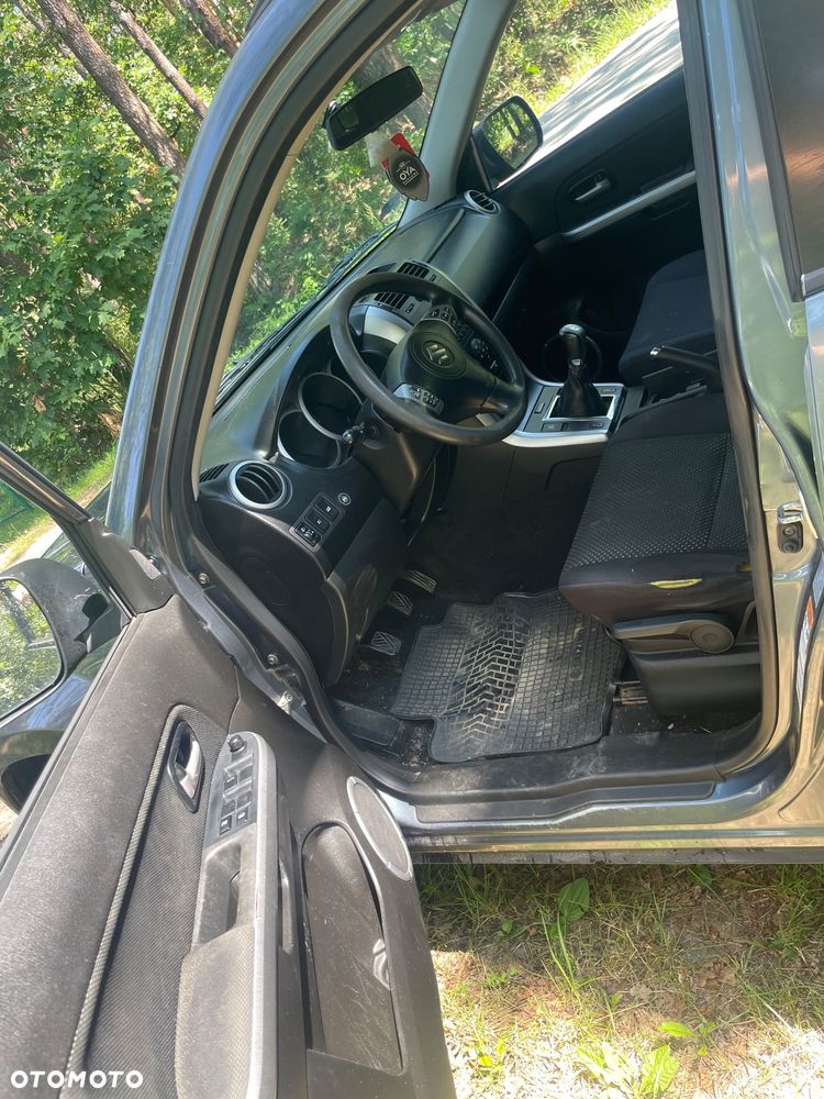 Suzuki Grand Vitara 2.0 Comfort - 4