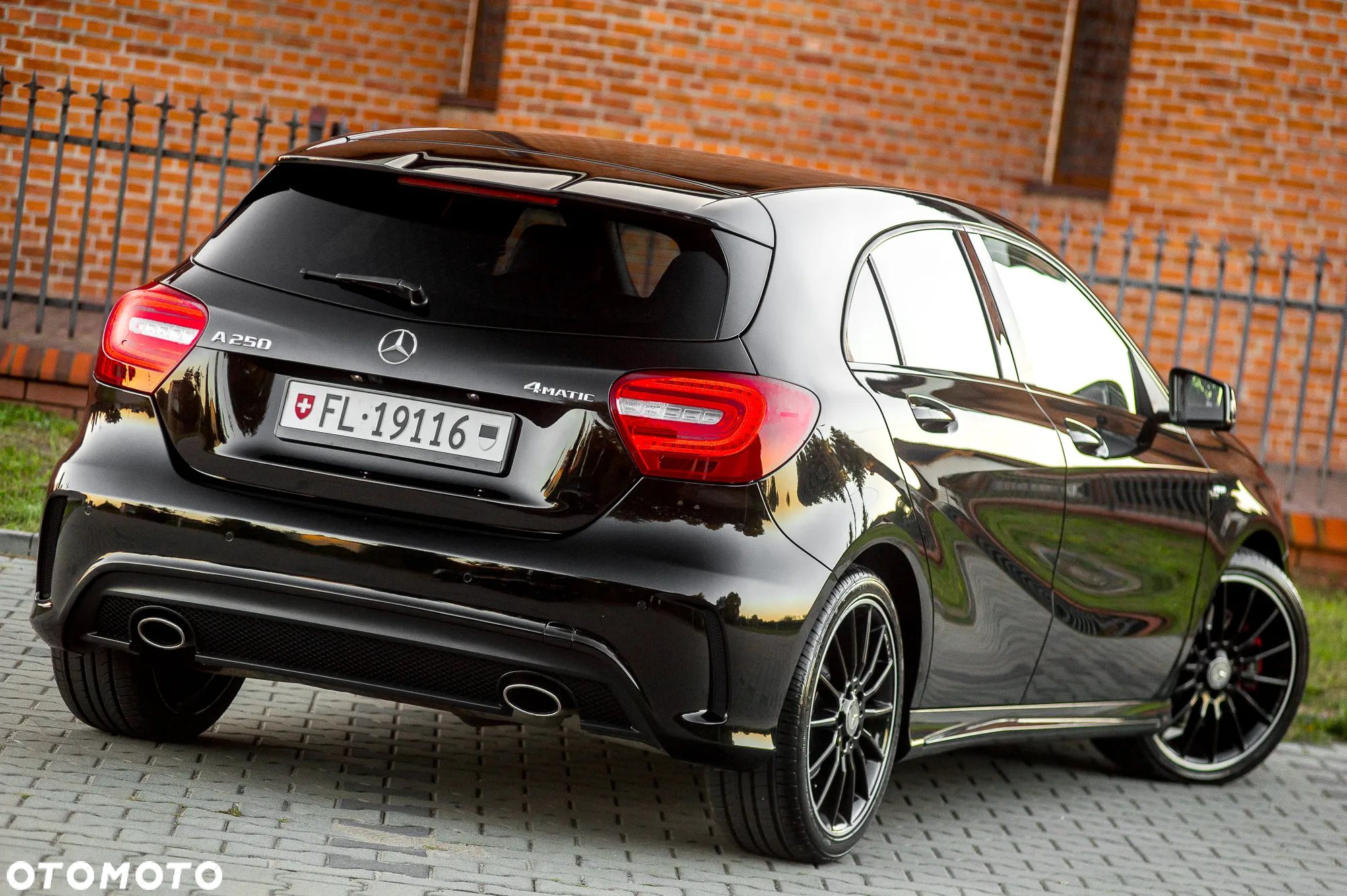 Mercedes-Benz Klasa A 250 4Matic 7G-DCT AMG Line - 15