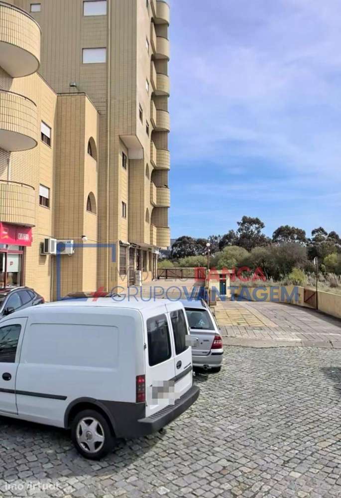 Apartamento T1 Rua Infante D. Henrique - Grande imagem: 2/24