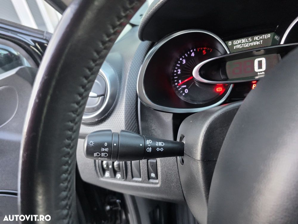 Renault Clio Energy dCi 90 Start & Stop LIMITED - 14