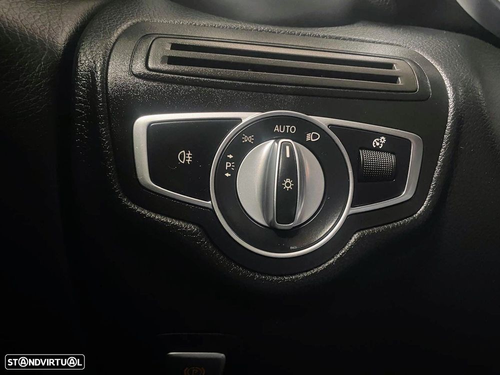 Mercedes-Benz GLC 300 e 4Matic - 22