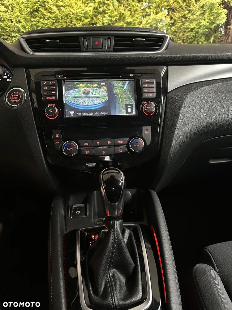 Nissan Qashqai 1.2 DIG-T N-Connecta Xtronic - 11