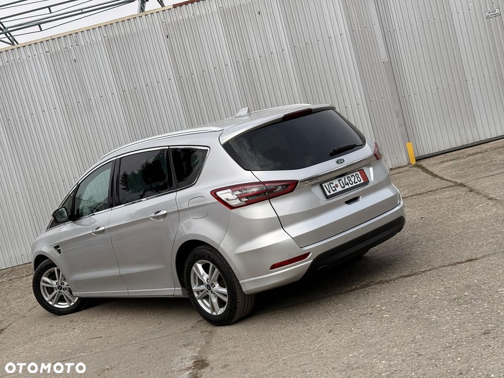 Ford S-Max 2.0 EcoBlue TITANIUM - 32