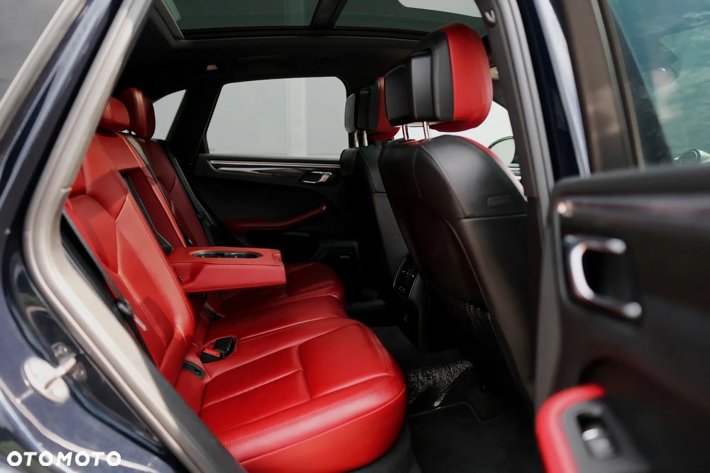 Porsche Macan GTS - 27