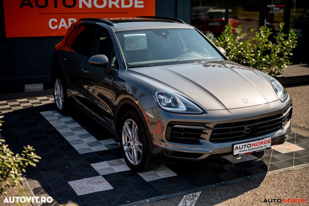 Porsche Cayenne Standard - 3