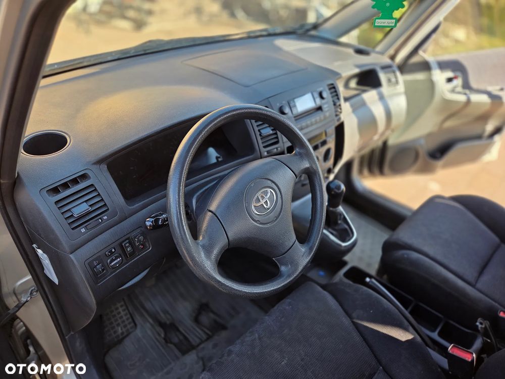 Toyota Corolla Verso 1.6 Terra - 10