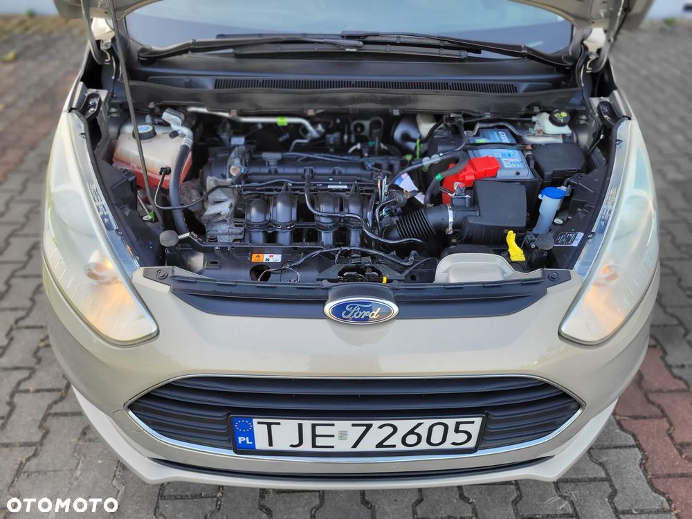 Ford B-MAX 1.6 Titanium - 29