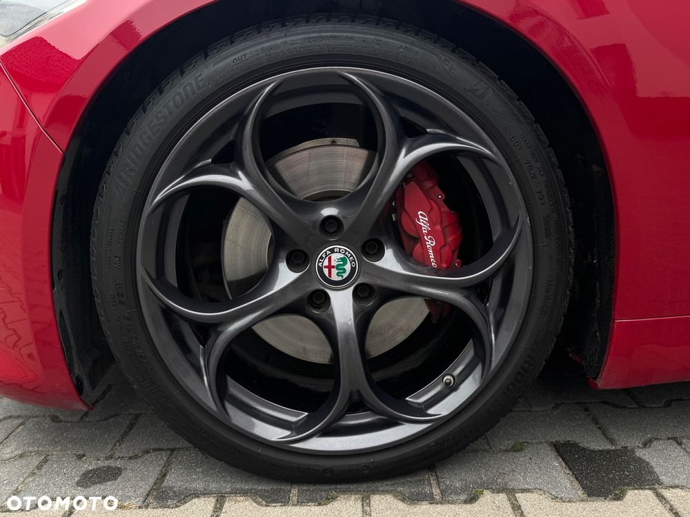 Alfa Romeo Giulia 2.0 Turbo 16V AT8 Veloce Ti - 32