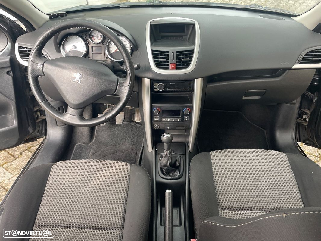 Peugeot 207 1.4 16V Active - 23