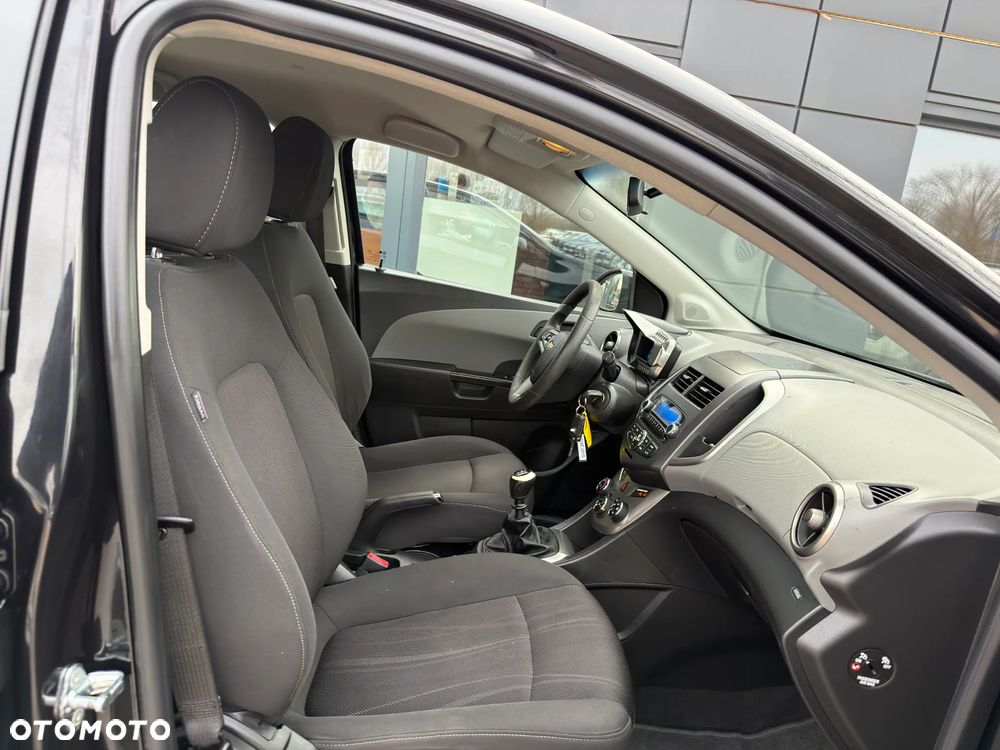 Chevrolet Aveo 1.2 LS+ - 25