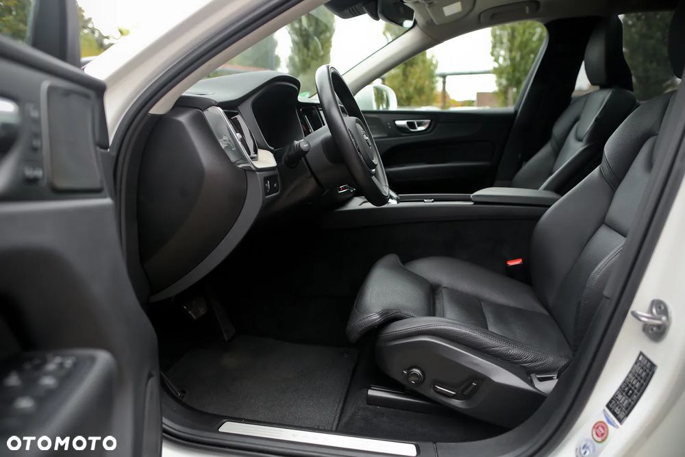 Volvo XC 60 B5 D AWD Geartronic Inscription - 18