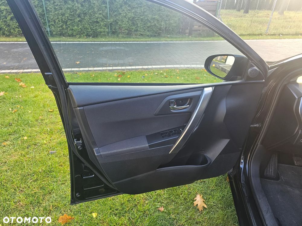 Toyota Auris 1.4 D-4D Luna - 32