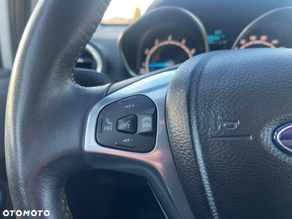 Ford Fiesta - 29