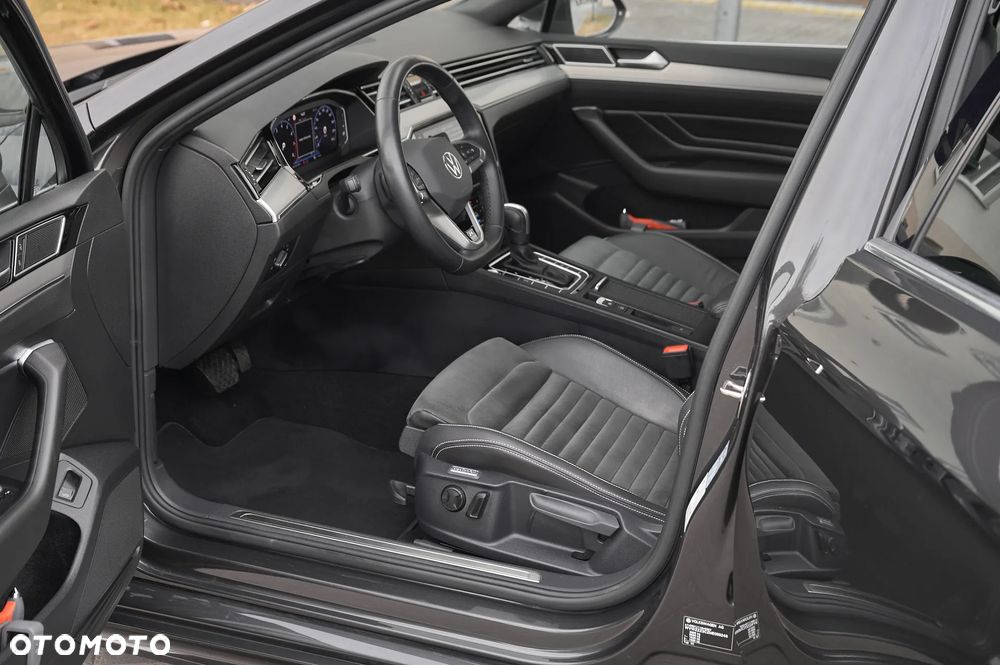 Volkswagen Passat - 5