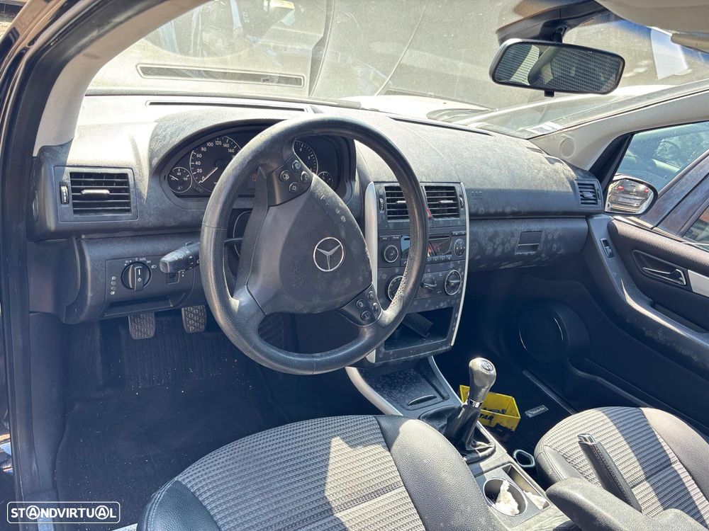 Mercedes Class A150 de 2008 para peças - 8