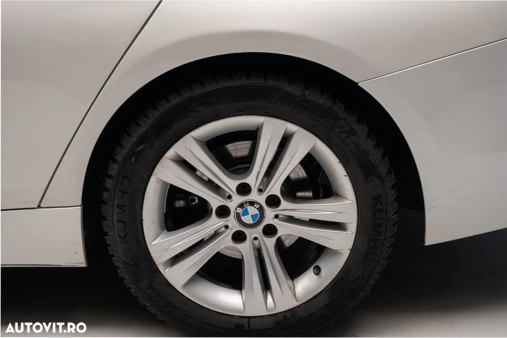 BMW Seria 3 318d Aut. Sport Line - 10