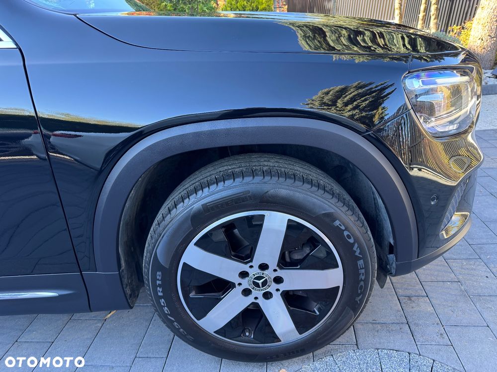 Mercedes-Benz GLB 250 4-Matic Progressive 8G-DCT - 27