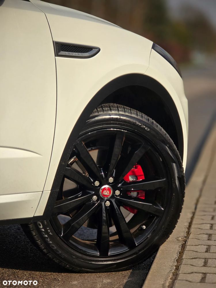 Jaguar E-Pace P200 AWD R-Dynamic - 38