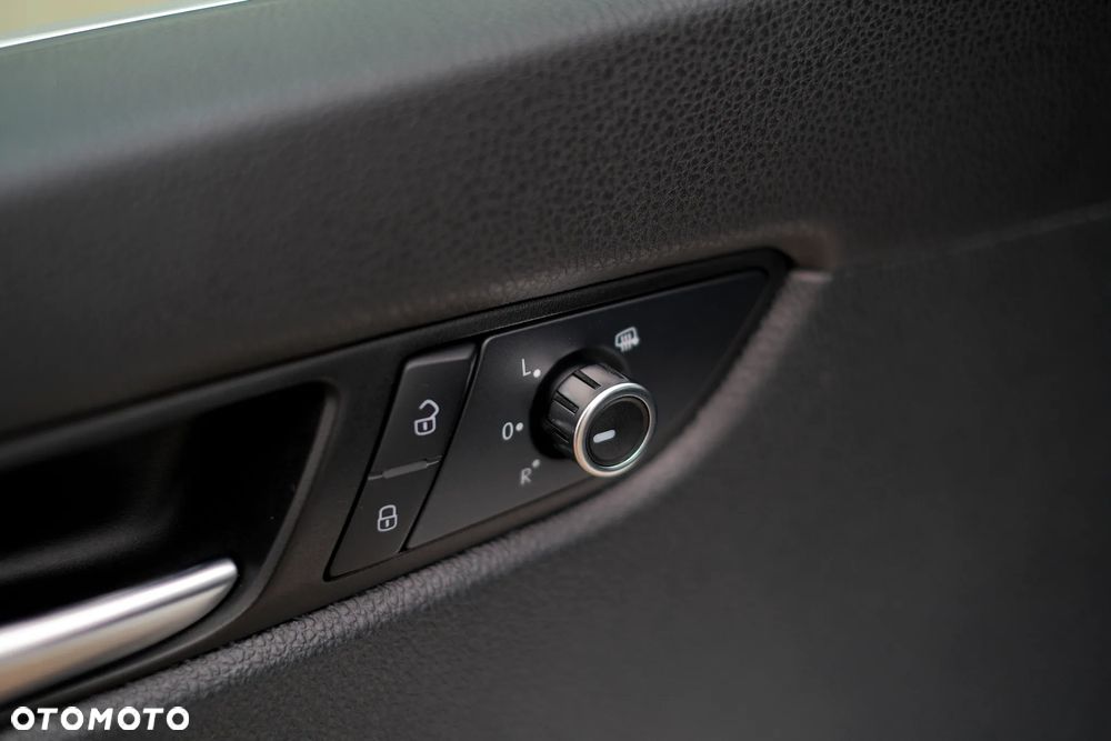 Volkswagen Passat - 29
