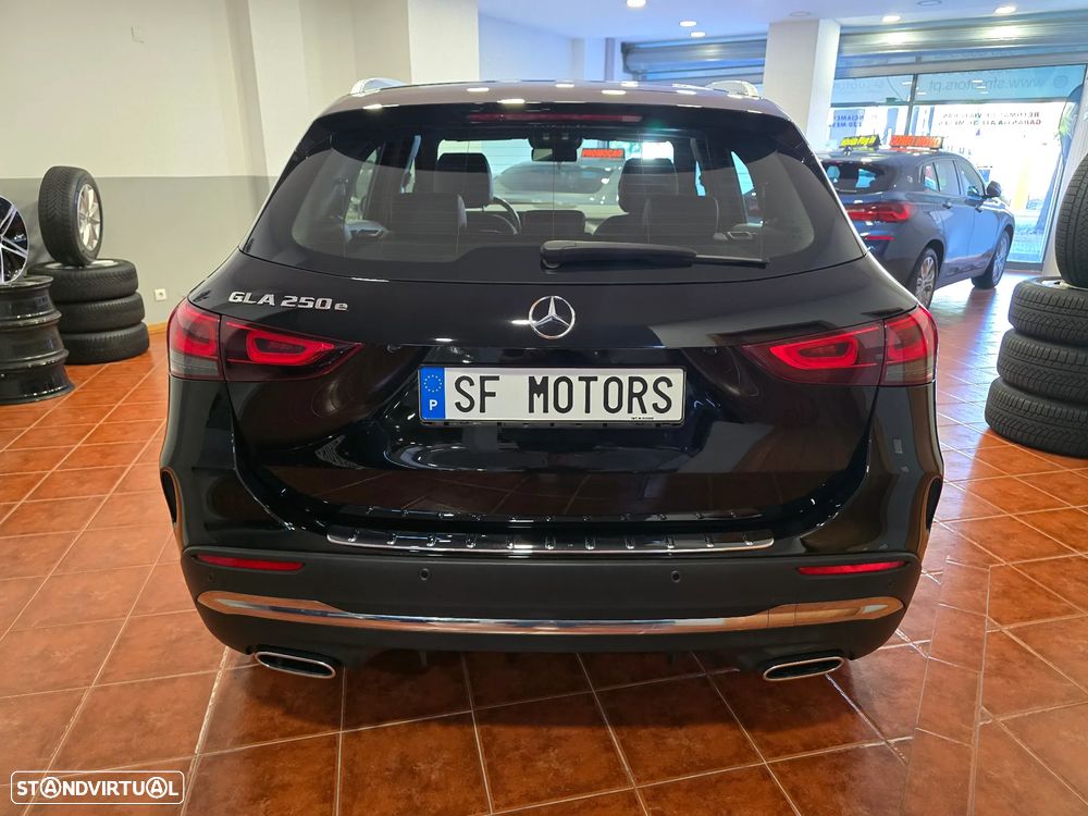 Mercedes-Benz GLA 250 e 8G-DCT AMG Line - 9