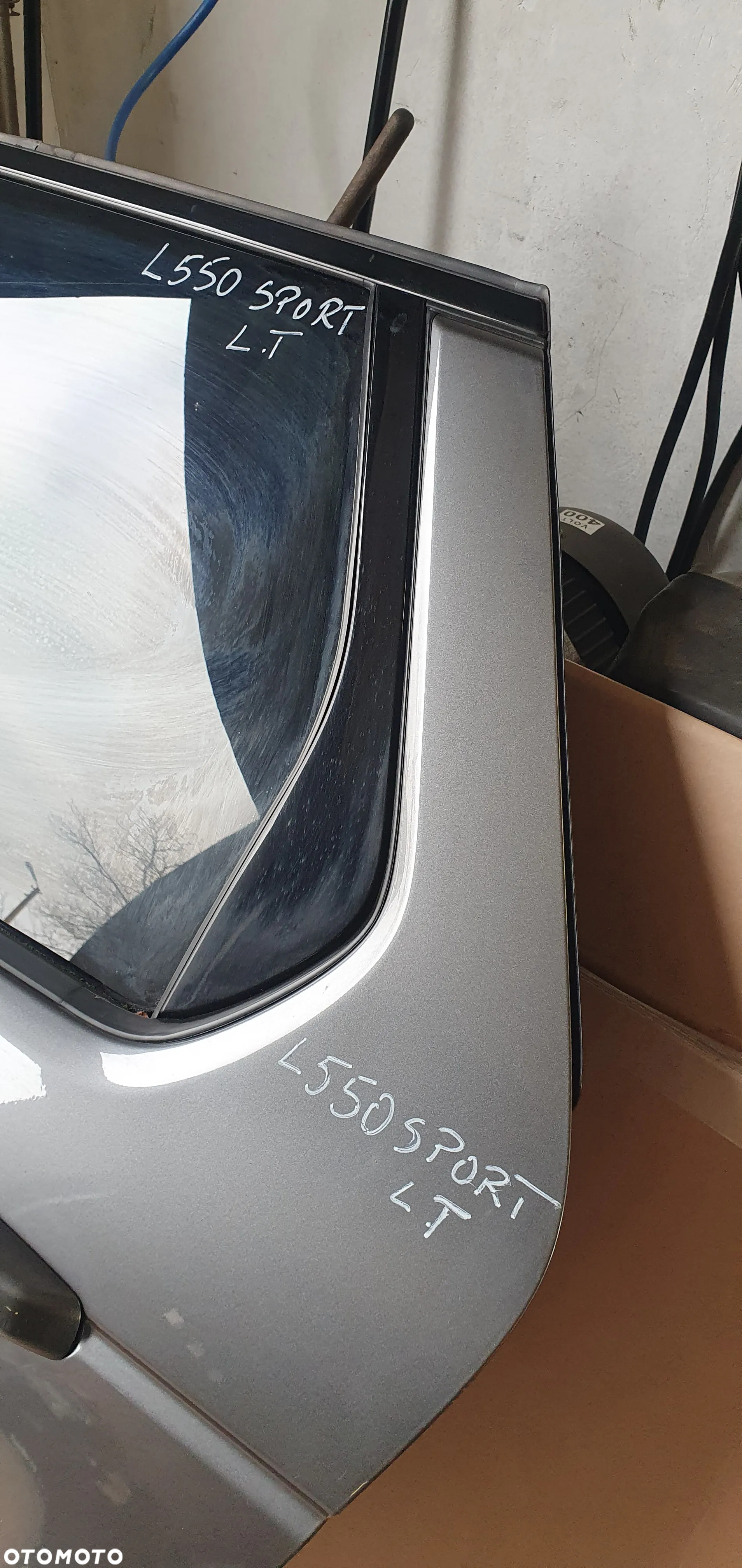 Drzwi lewy tył tylne lewe Land Rover Discovery Sport L550 873 Corris Grey - 9