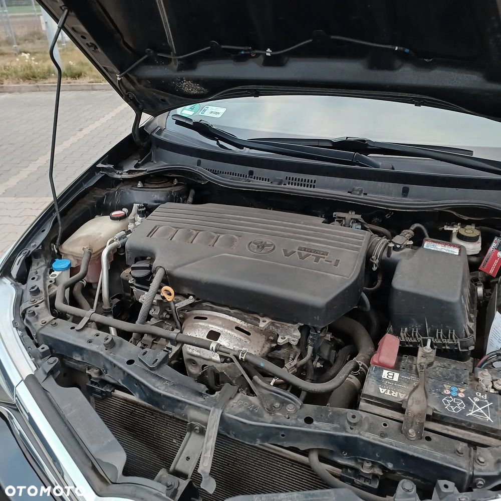 Toyota Auris 1.33 VVT-i Premium Comfort - 22
