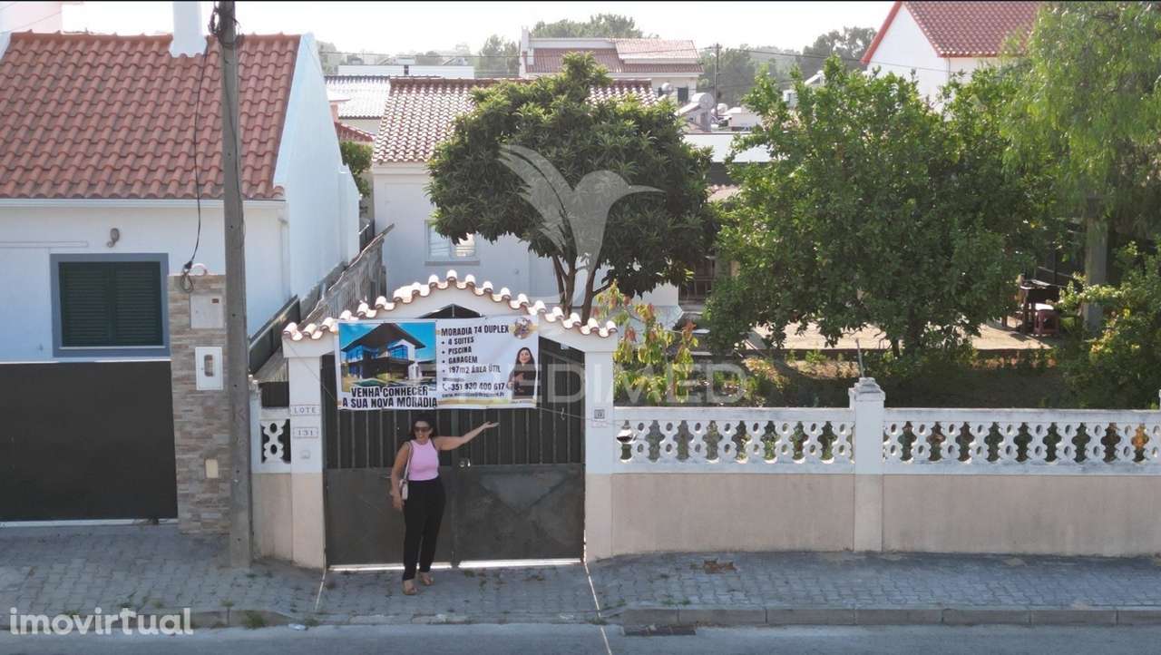 Terreno murado - Fernão Ferro - Grande imagem: 5/11