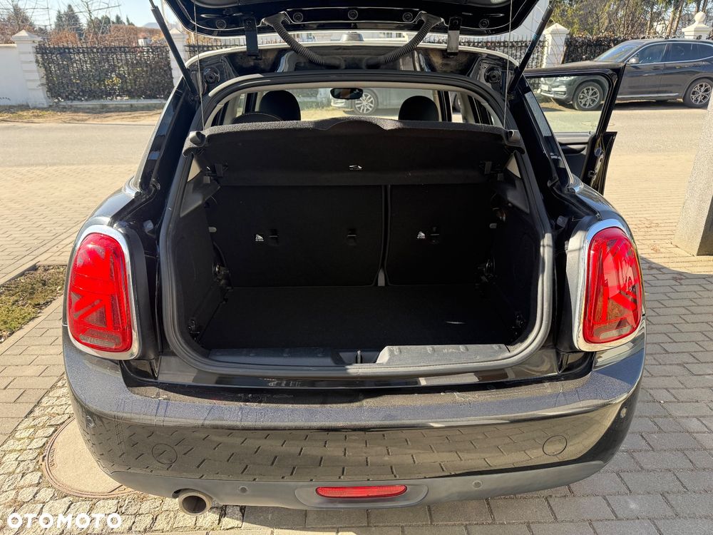 MINI Cooper Standard - 11