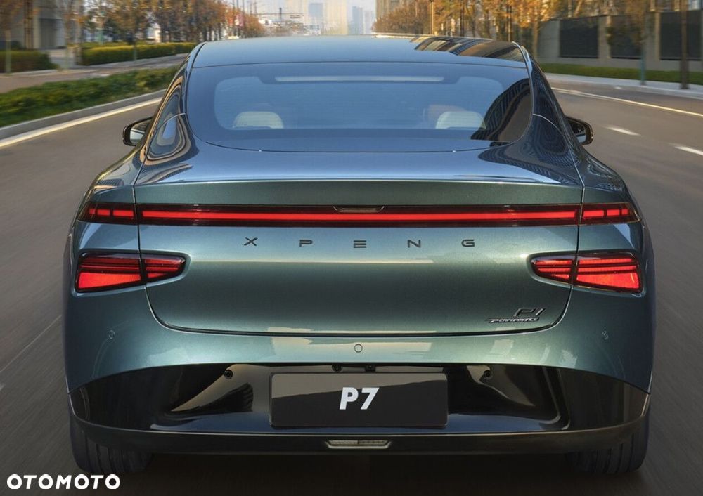 XPeng P7 - 18