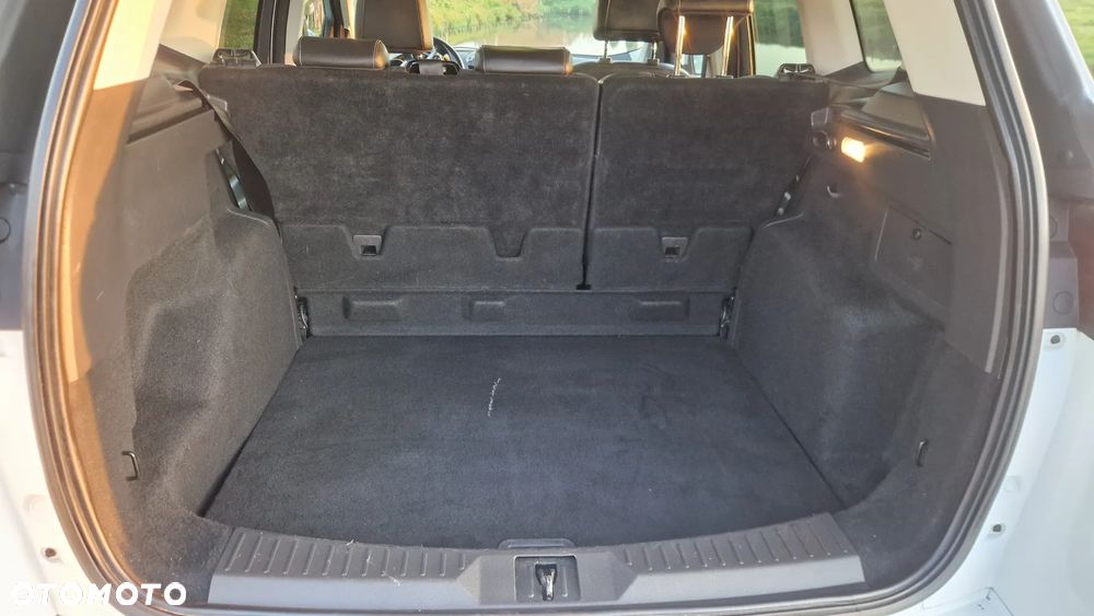 Ford Kuga 2.0 TDCi 4x4 Titanium - 36