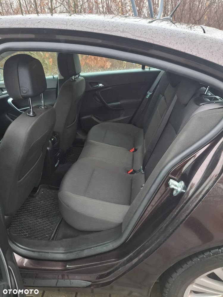 Opel Insignia 2.0 CDTI - 13