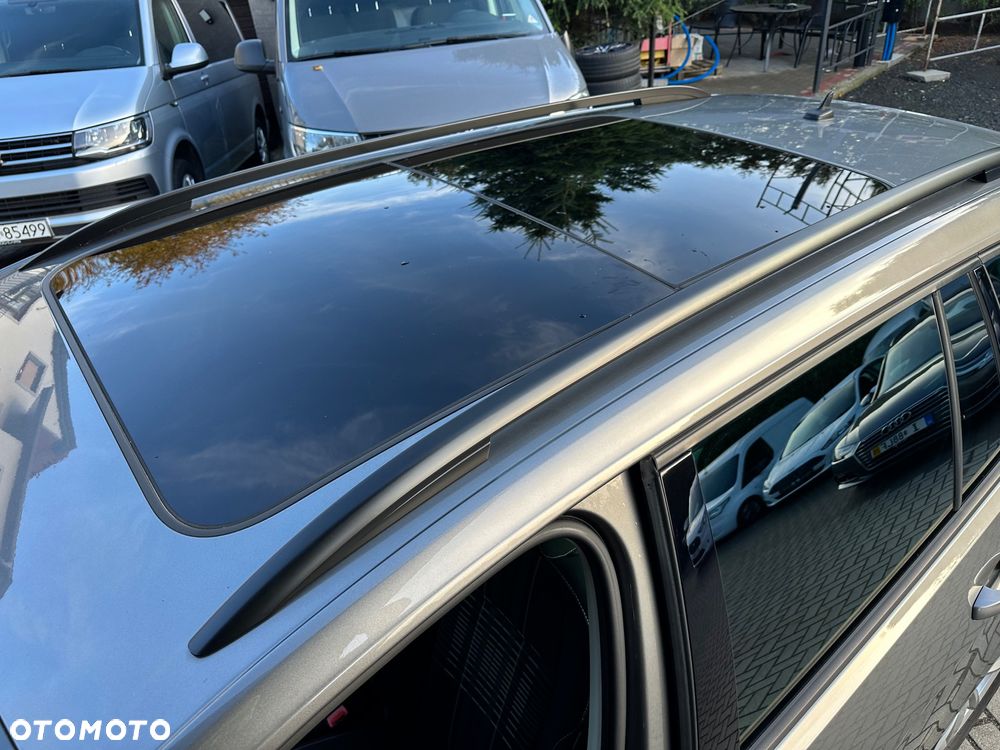 Volkswagen Golf 1.6 TDI BlueMotion Technology DSG Lounge - 28