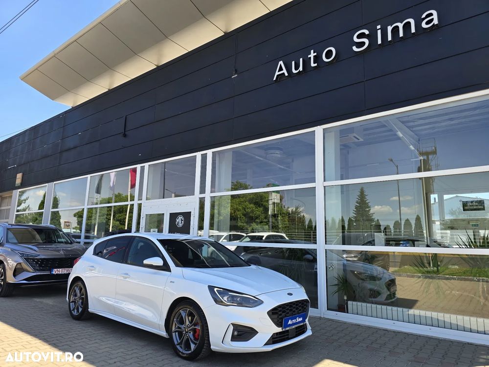 Ford Focus 1.5 EcoBoost ST-Line - 2