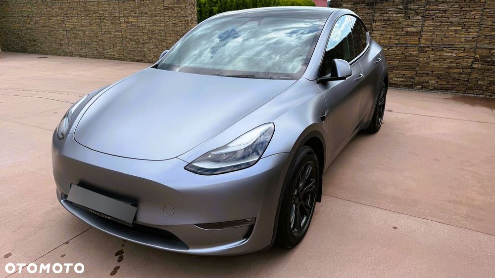 Tesla Model Y Long Range AWD - 7