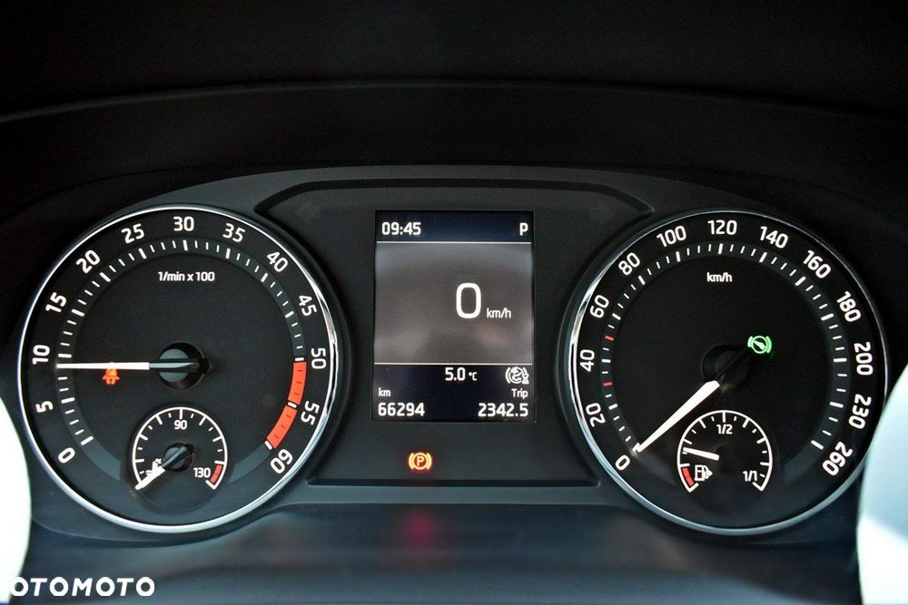 Skoda Octavia 2.0 TDI Ambition DSG - 16