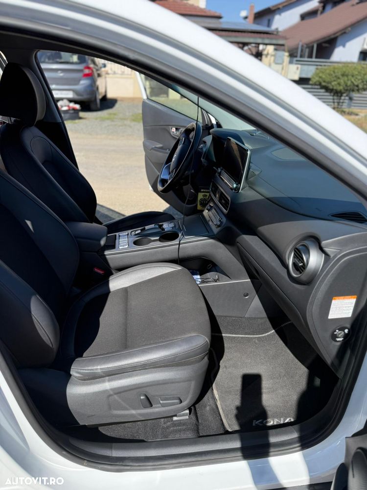 Hyundai KONA 204CP Luxury+ - 16