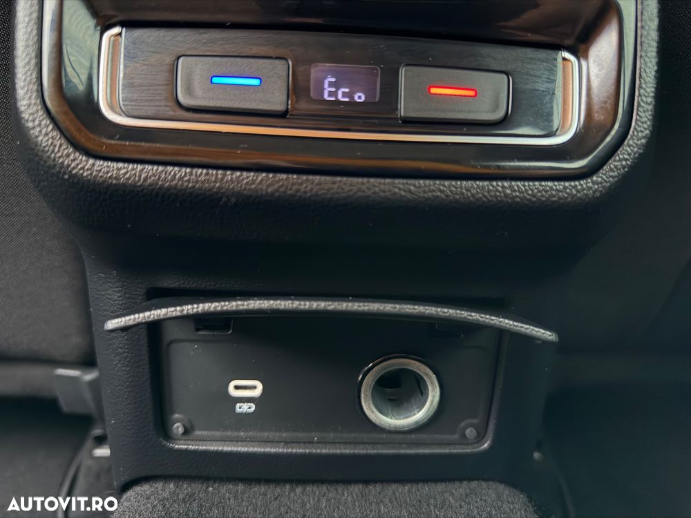 Volkswagen Passat - 21