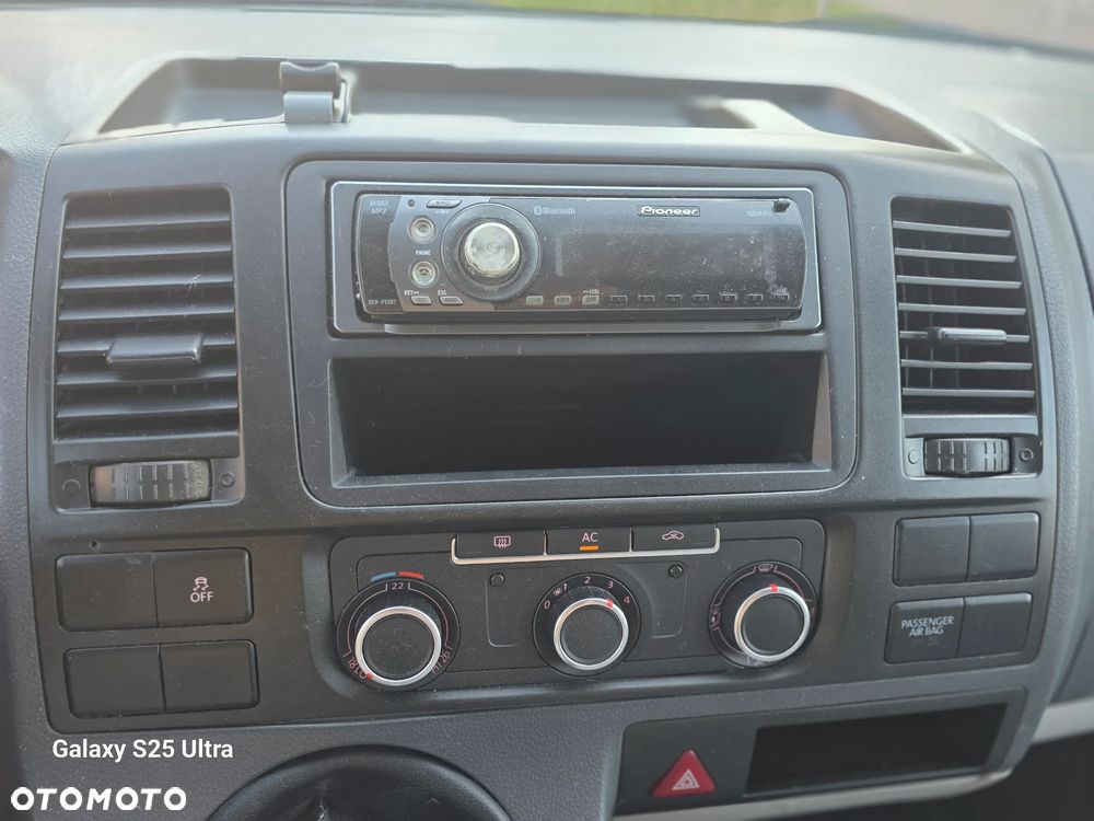 Volkswagen Transporter - 24