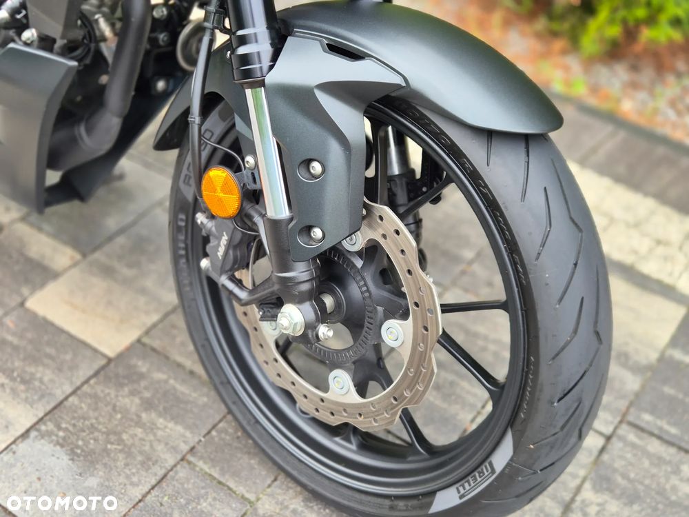 Honda CB - 18